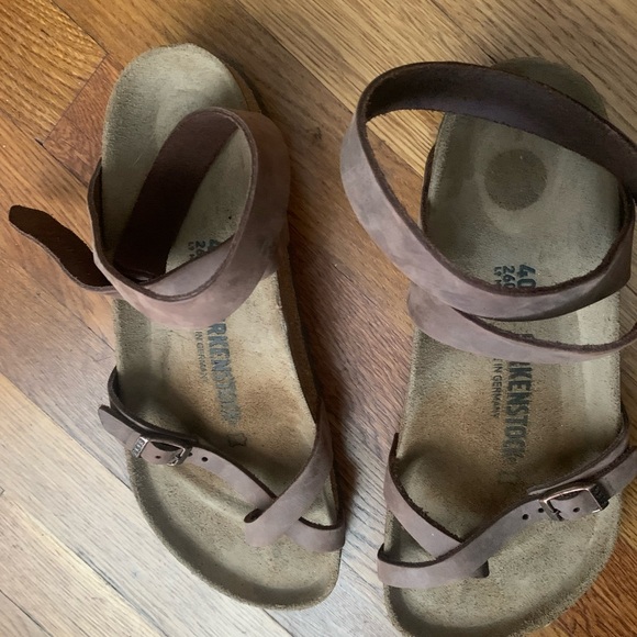 Birkenstock size 9 Yara oiled leather. - Picture 3 of 5